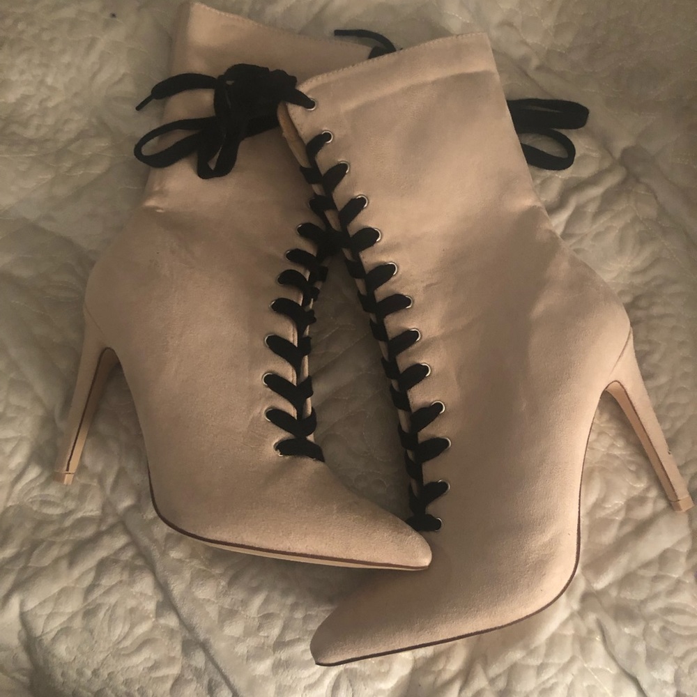 Cape Robbin cream and black tie booties